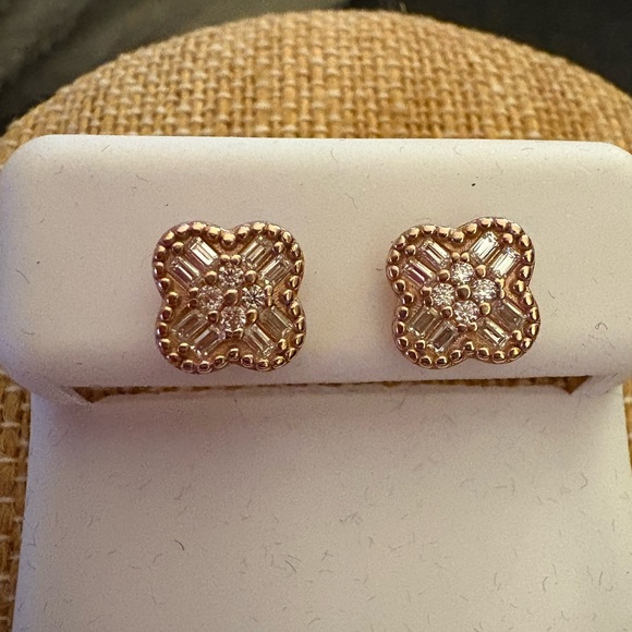 Jewelry - Rose Gold over Sterling Silver Moissanite Screw Back Clover Earrings